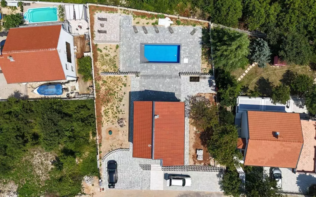 Villa 125m² in Croatia, Vrbnik. Priced at 699000€ rent photo-8