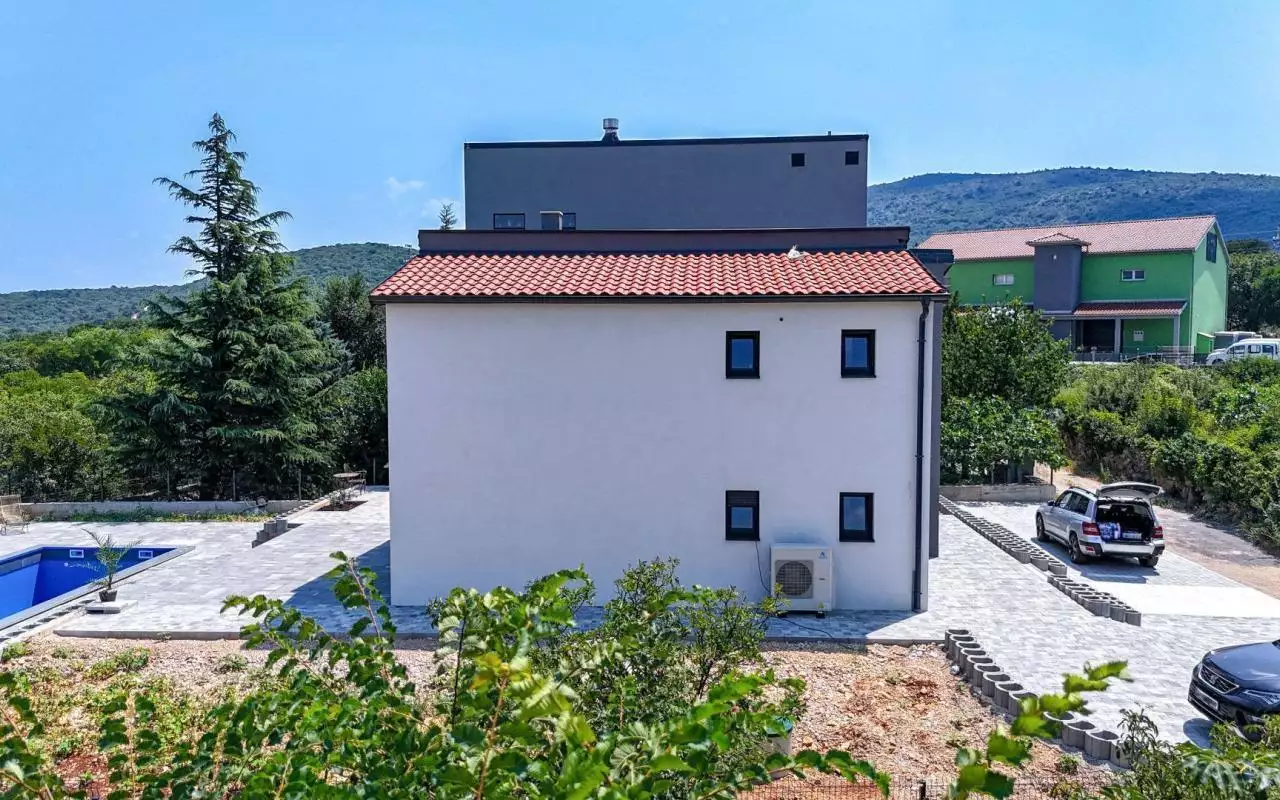 Villa 125m² in Croatia, Vrbnik. Priced at 699000€ rent photo-12