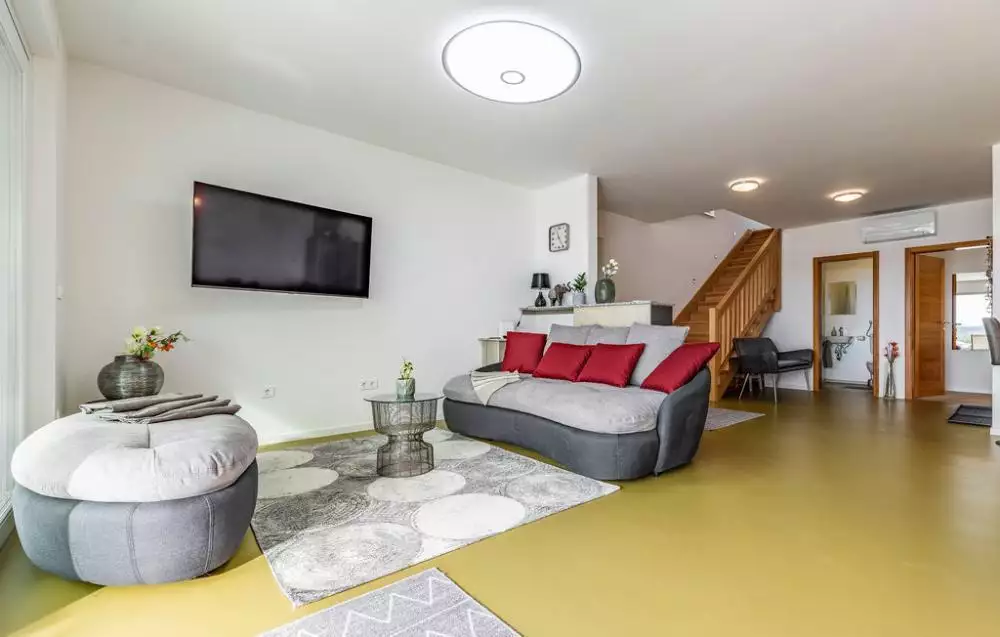 Villa 175m² in Croatia, Medulin. Priced at 1300000€ rent photo-9