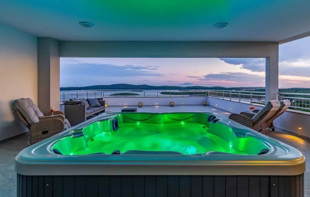 Villa 175m² in Croatia, Medulin. Priced at 1300000€ rent photo-18