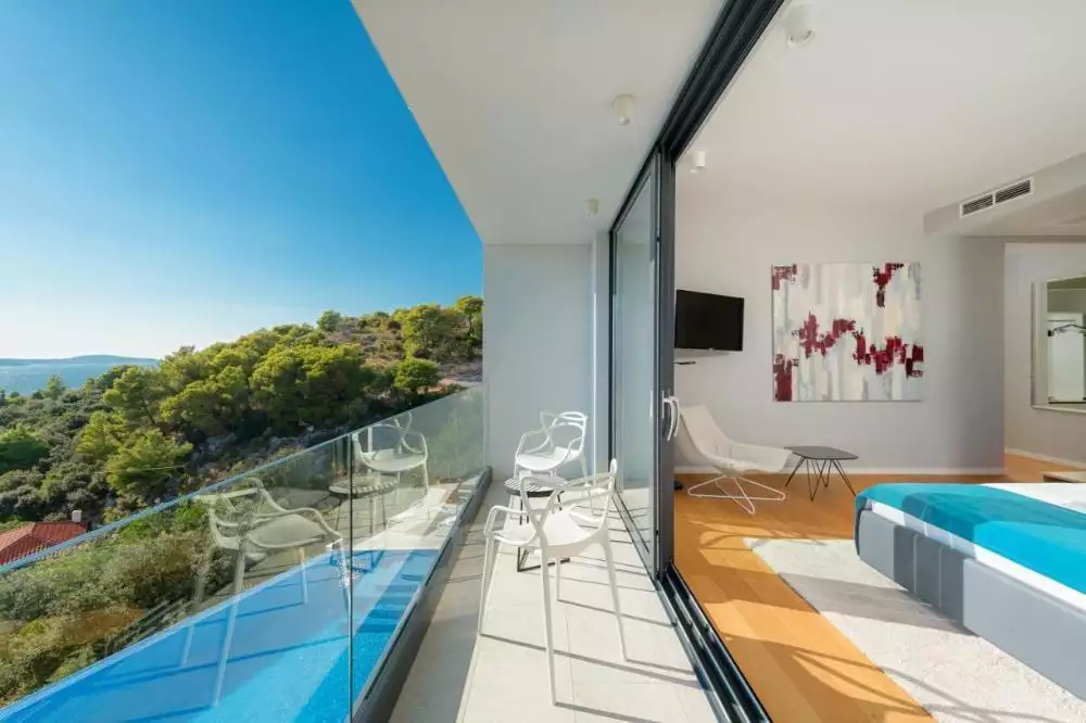 Villa 280m² in Croatia, Hvar. Priced at 5000000€ rent photo-10