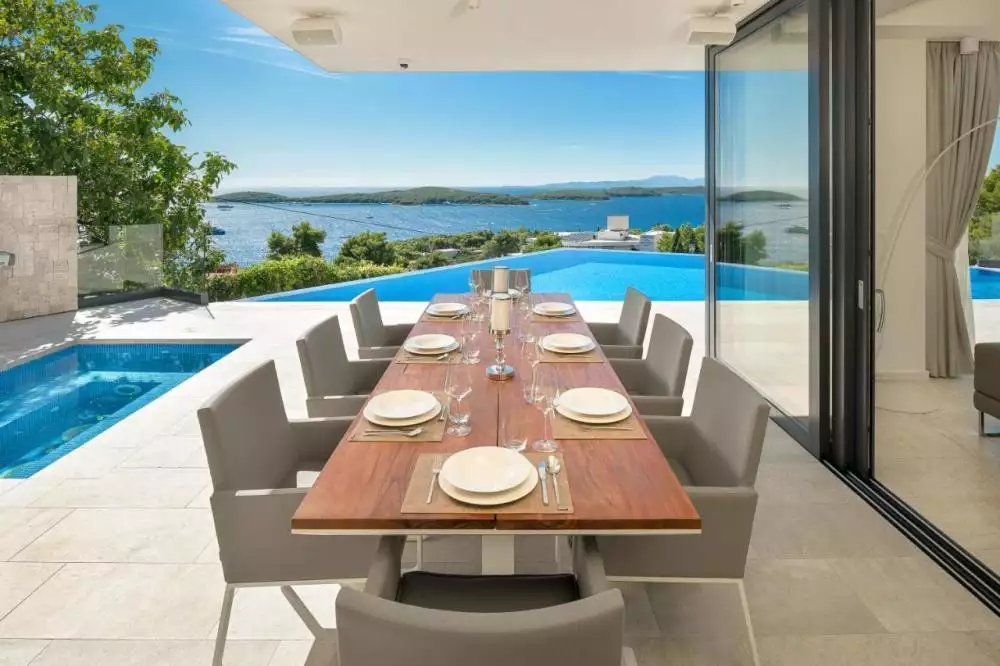 Villa 280m² in Croatia, Hvar. Priced at 5000000€ rent photo-11