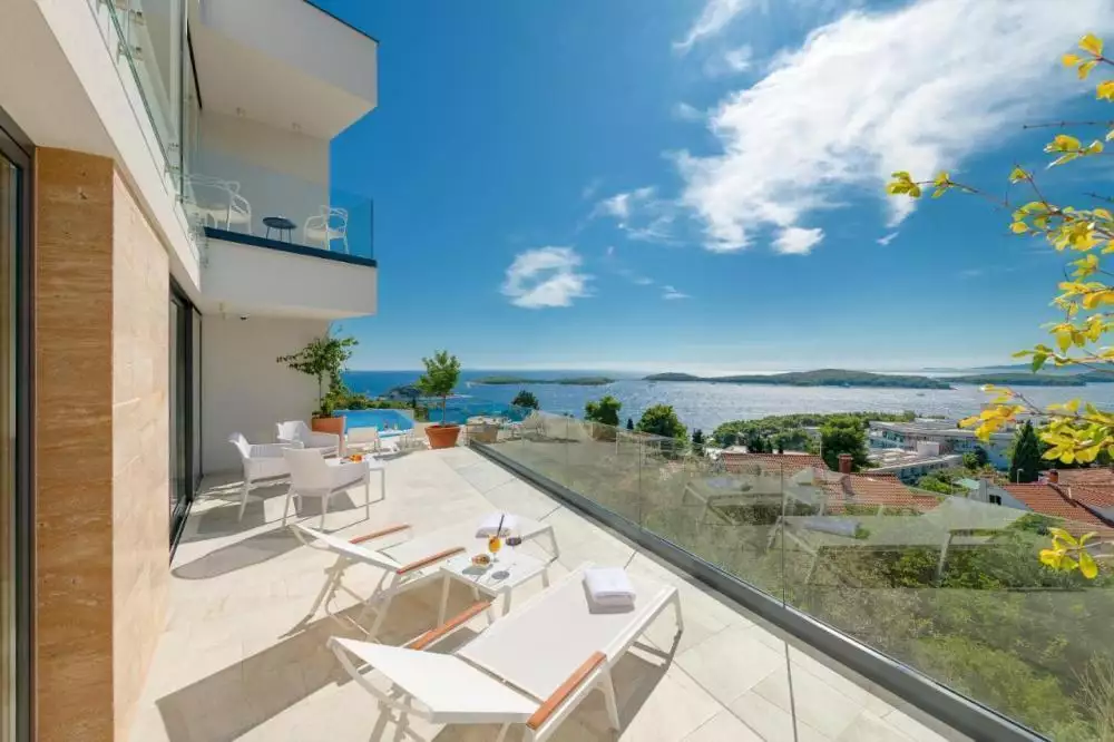 Villa 280m² in Croatia, Hvar. Priced at 5000000€ rent photo-14