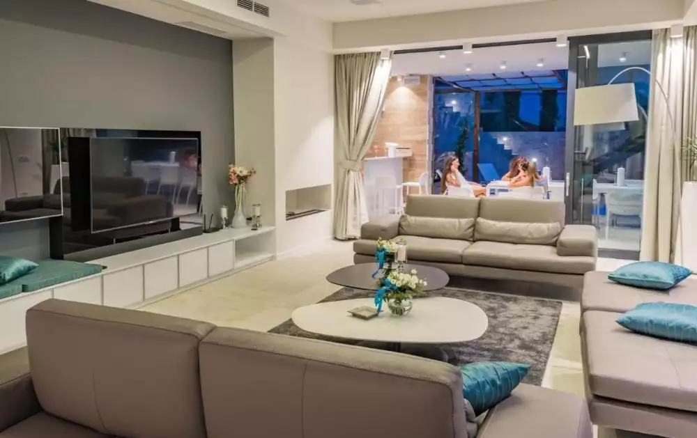 Villa 280m² in Croatia, Hvar. Priced at 5000000€ rent photo-15