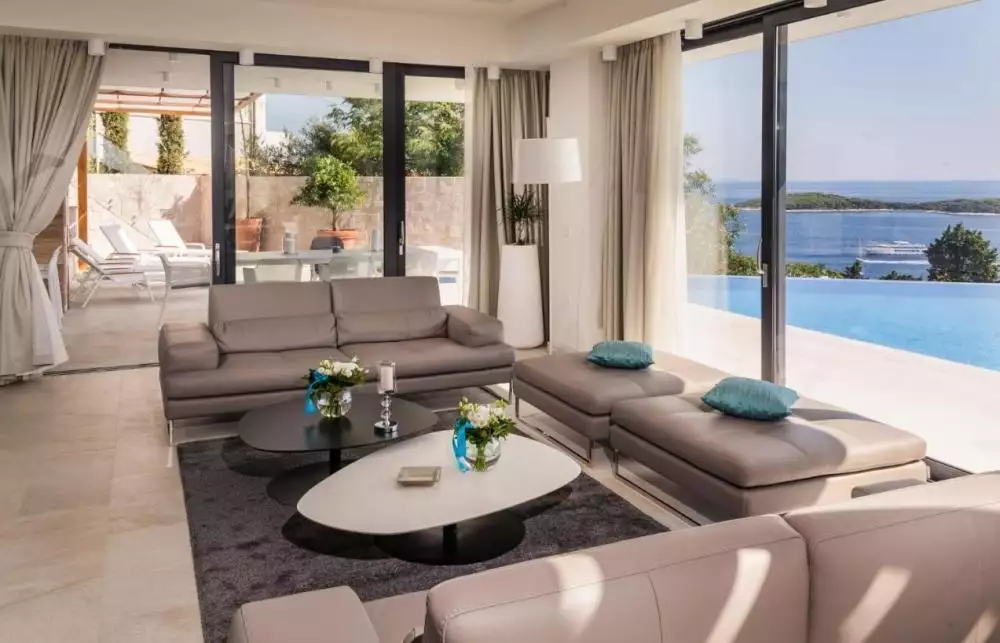 Villa 280m² in Croatia, Hvar. Priced at 5000000€ rent photo-19