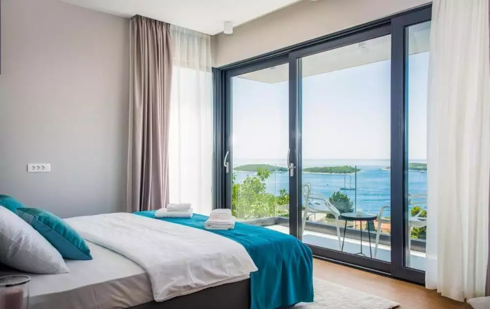 Villa 280m² in Croatia, Hvar. Priced at 5000000€ rent photo-23