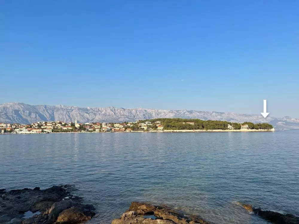 Villa 1m² in Croatia, Sumartin. Priced at 1400000€ rent photo-3