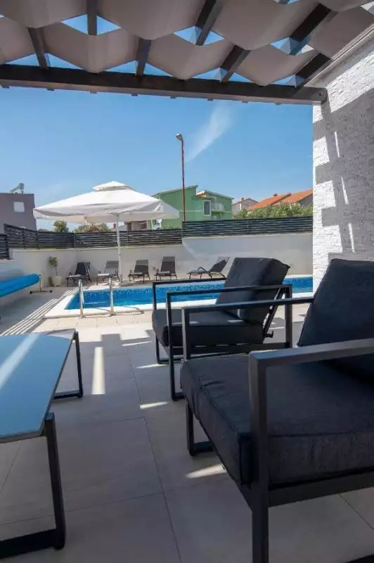 Villa 197m² in Croatia, Brodarica. Priced at 580000€ rent photo-22