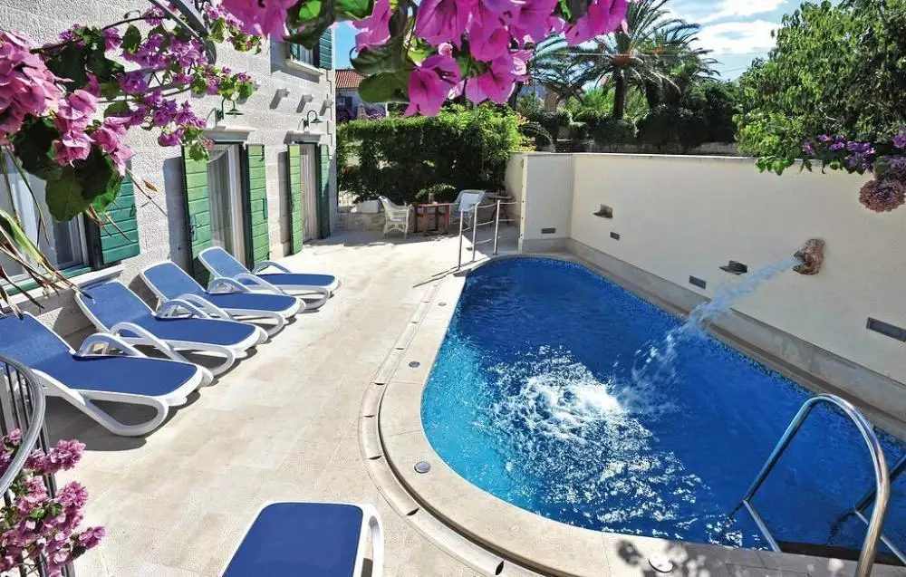 Villa 140m² in Croatia, Mirca. Priced at 1455000€ rent photo-4
