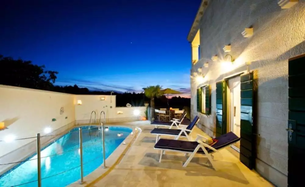 Villa 140m² in Croatia, Mirca. Priced at 1455000€ rent photo-8