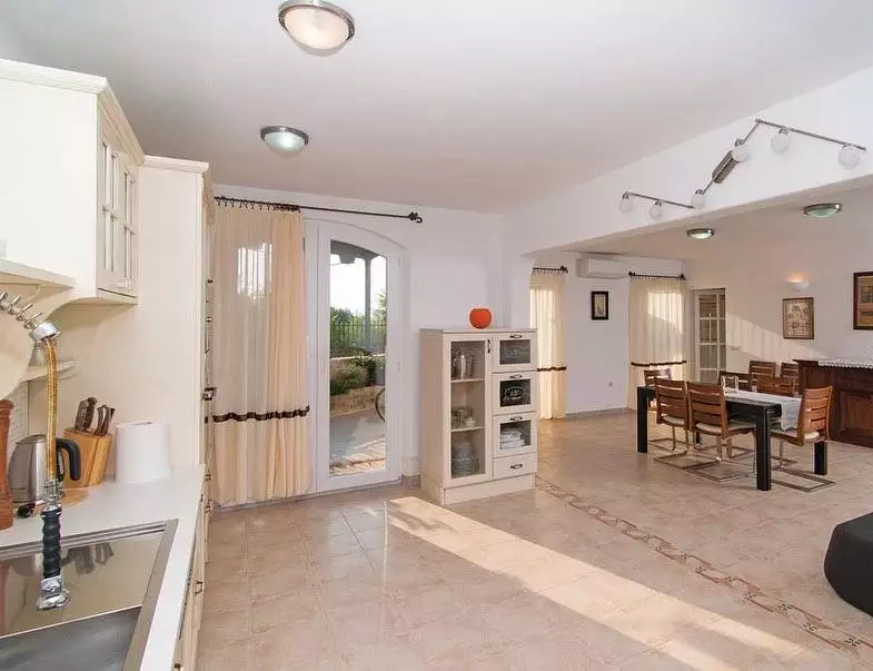 Villa 140m² in Croatia, Mirca. Priced at 1455000€ rent photo-12