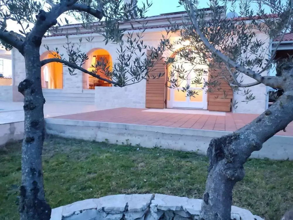 Villa 143m² in Croatia, Brtonigla. Priced at 675500€ rent photo-10
