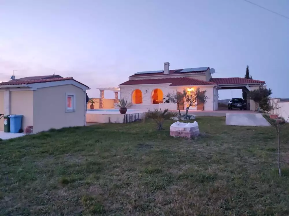 Villa 143m² in Croatia, Brtonigla. Priced at 675500€ rent photo-11