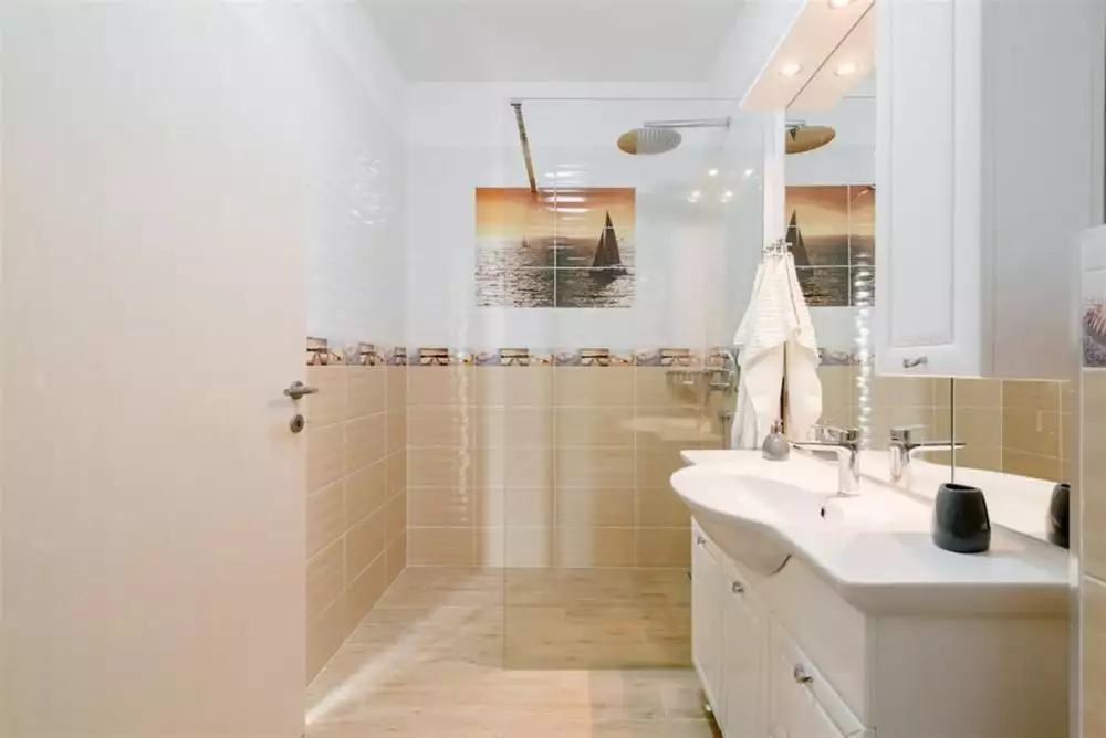 Villa 240m² in Croatia, Ciovo. Priced at 750000€ rent photo-11