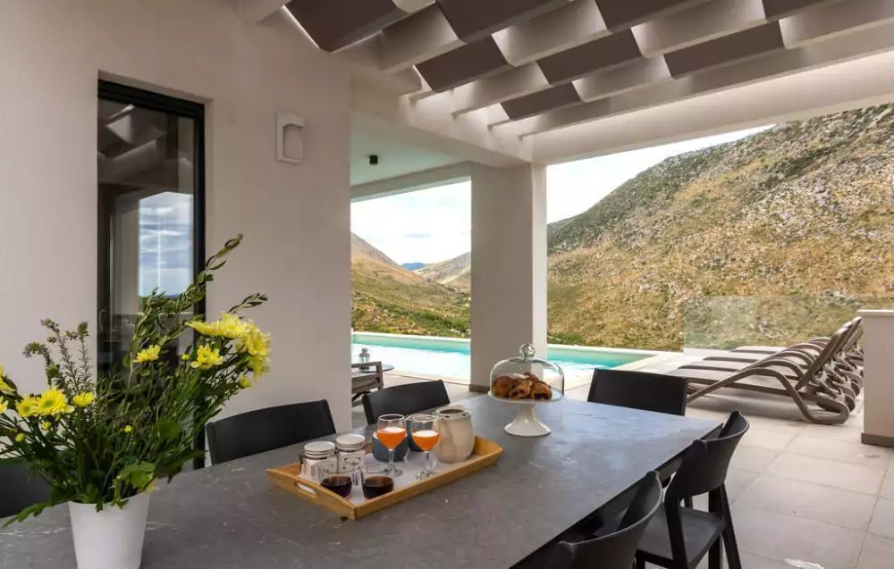 Villa 300m² in Croatia, Split. Priced at 1360000€ rent photo-4