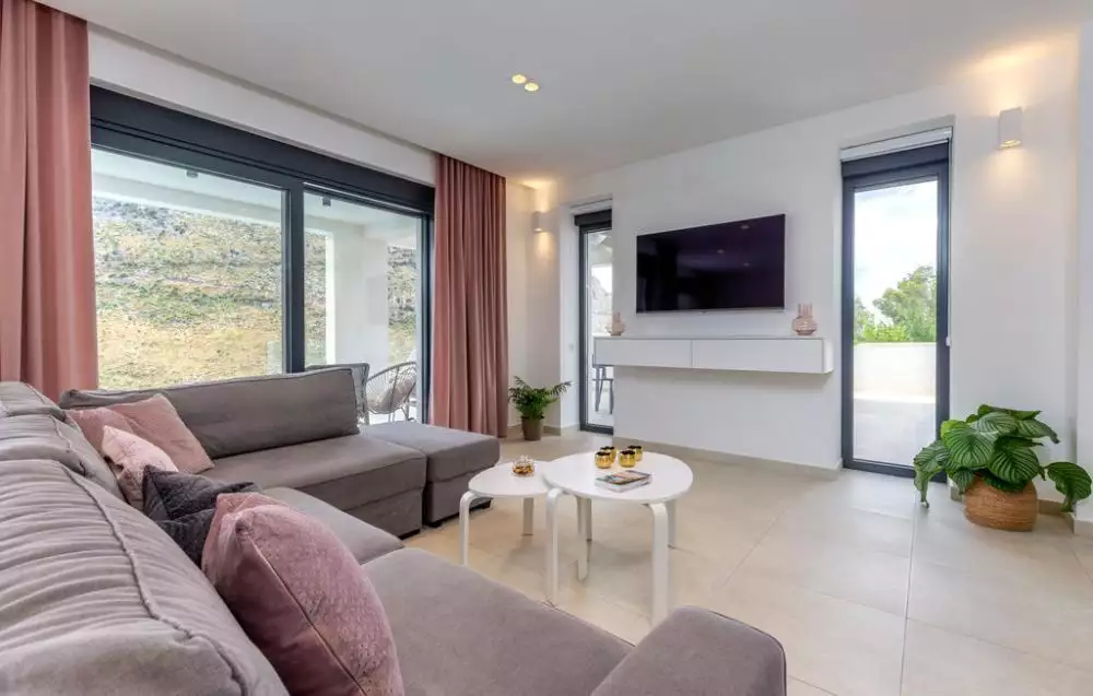 Villa 300m² in Croatia, Split. Priced at 1360000€ rent photo-15