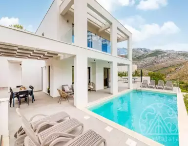 Buy in Croatia for 1360000€