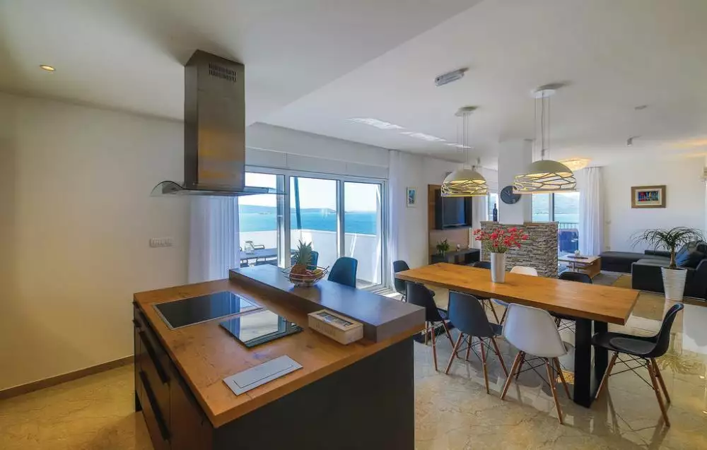 Villa 325m² in Croatia, Ciovo. Priced at 1700000€ rent photo-21