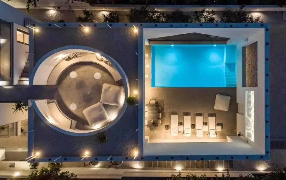 Villa 225m² in Croatia, Supetar. Priced at 1300000€ rent photo-6