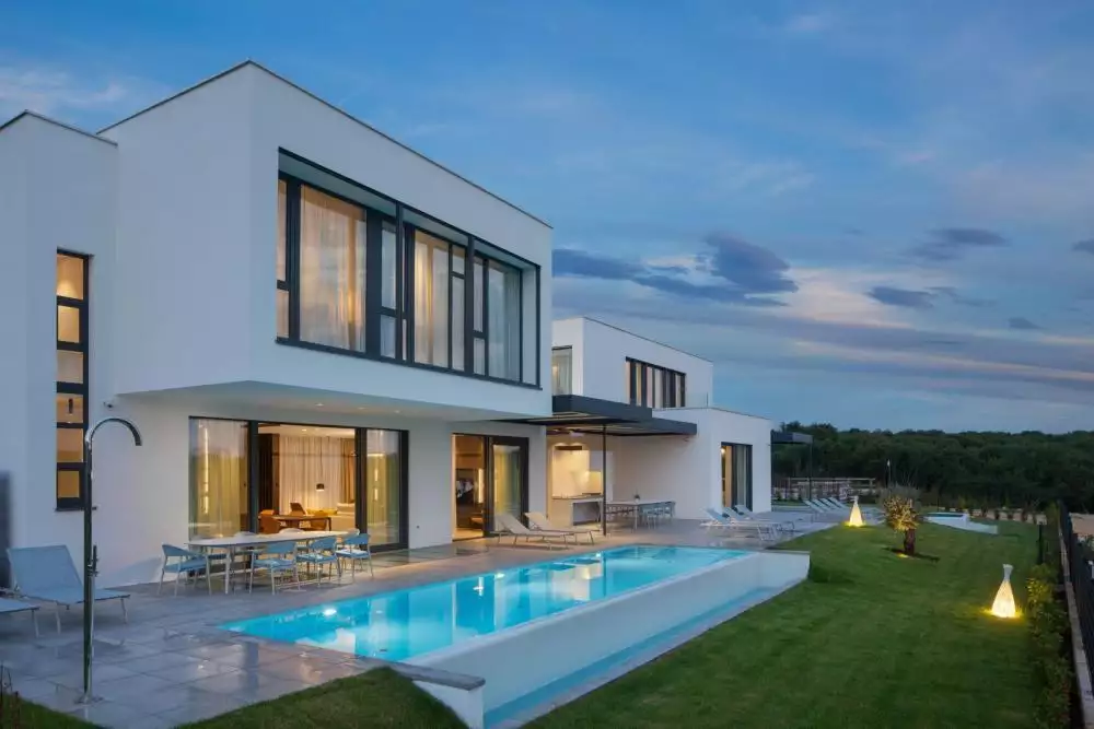 Villa 670m² in Croatia, Bale. Priced at 4000000€ rent photo-1