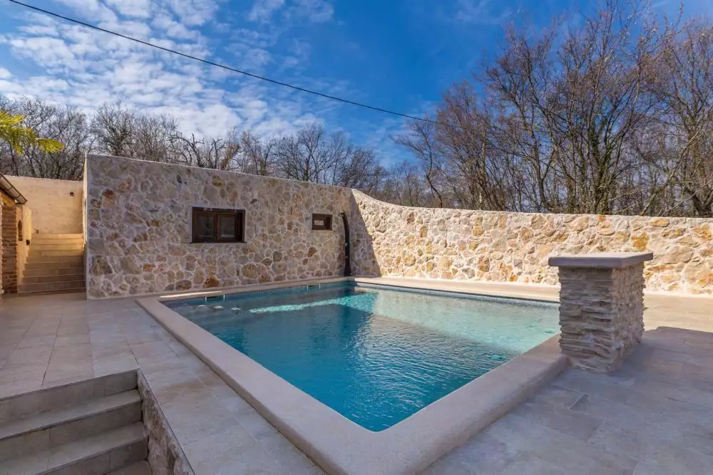 Villa 220m² in Croatia, Dobrinj. Priced at 955000€ rent photo-3