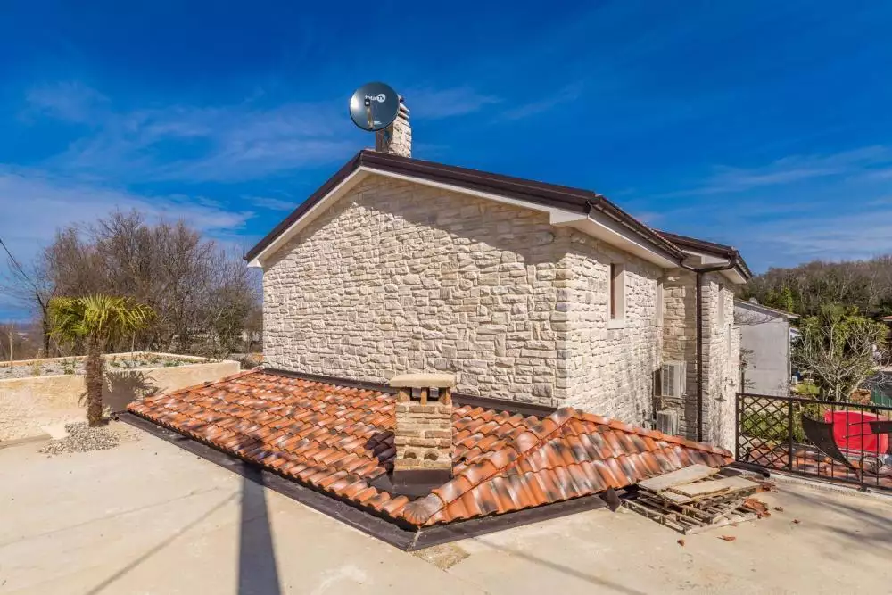 Villa 220m² in Croatia, Dobrinj. Priced at 955000€ rent photo-9