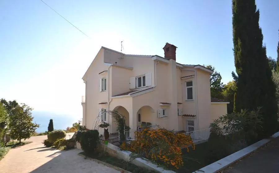 Villa 380m² in Croatia, Bregi. Priced at 1150000€ rent photo-5