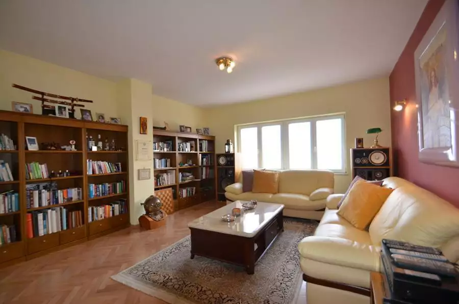 Villa 380m² in Croatia, Bregi. Priced at 1150000€ rent photo-17