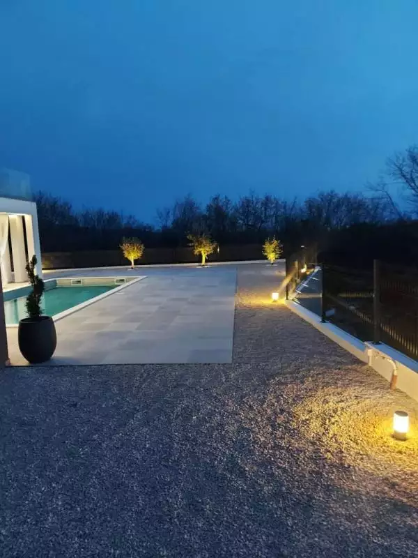 Villa 180m² in Croatia, Vrbnik. Priced at 695000€ rent photo-5