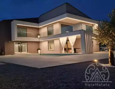 Buy in Croatia for 695000€