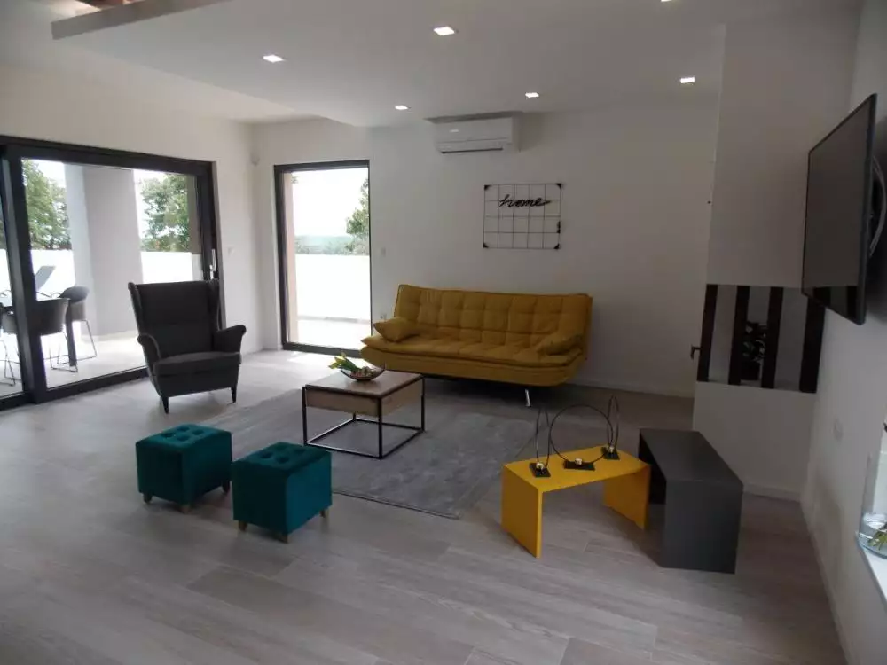 Villa 160m² in Croatia, Barban. Priced at 550000€ rent photo-10