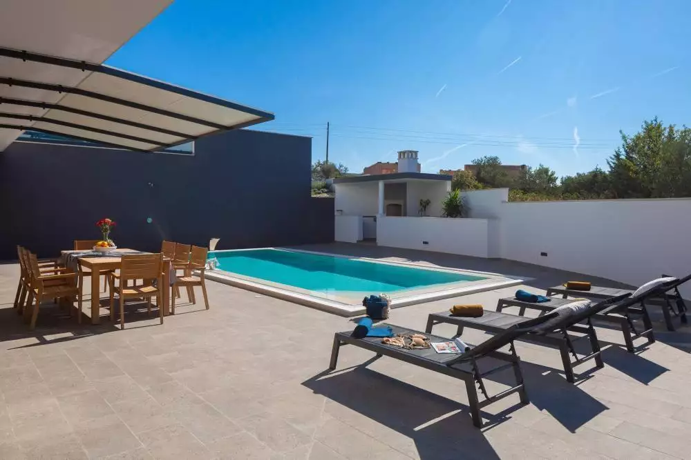 Villa 400m² in Croatia, Milna. Priced at 1350000€ rent photo-8
