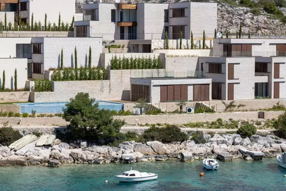 Villa 523m² in Croatia, Sibenik. Priced at 2900000€ rent photo-9