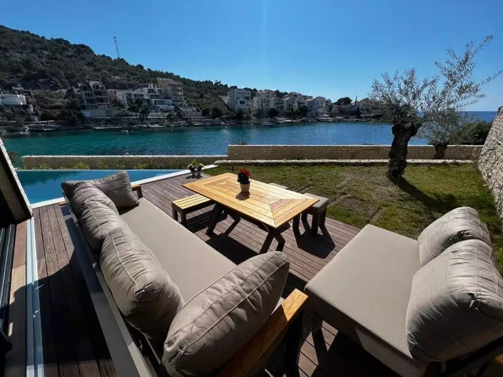 Villa 709m² in Croatia, Sibenik. Priced at 4300000€ rent photo-12