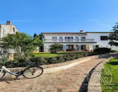 Buy in Croatia for 2500000€