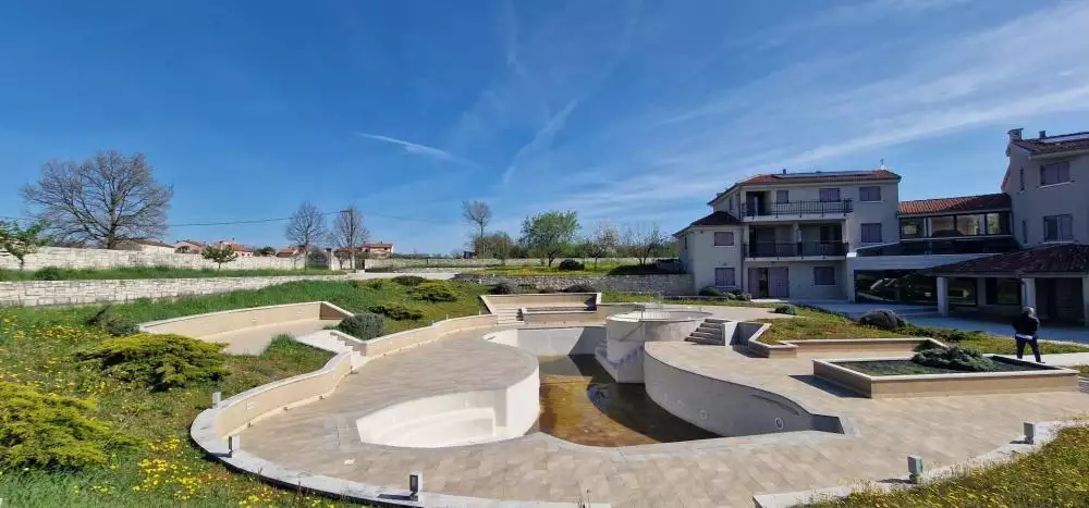 Hotels 729m² in Croatia, Barban. Priced at 1880000€ rent photo-6