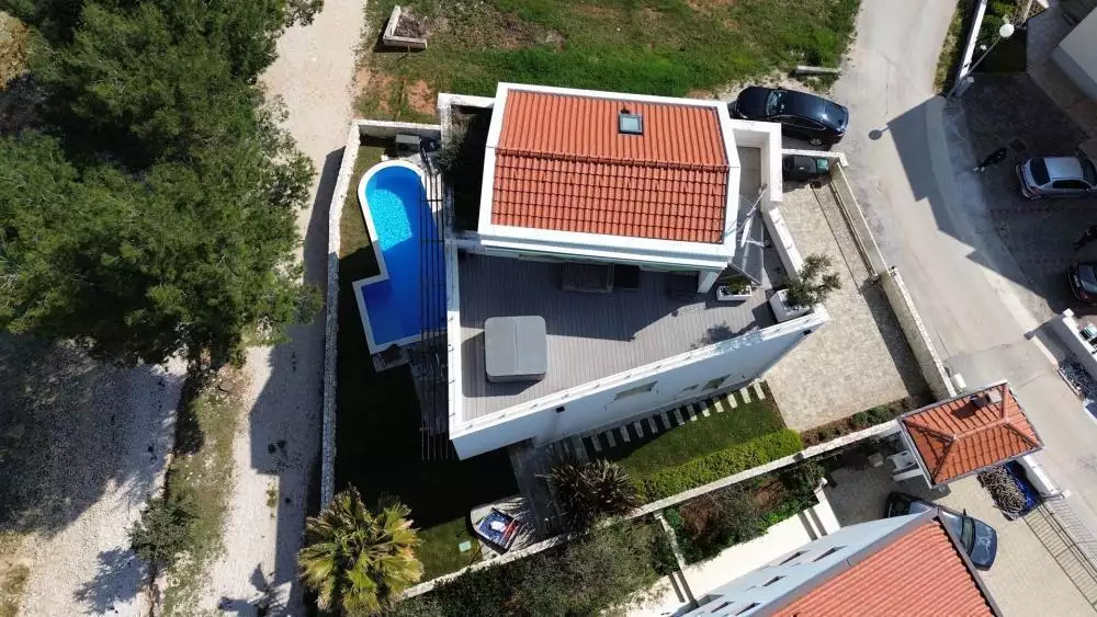 Villa 240m² in Croatia, Zadar. Priced at 1900000€ rent photo-5