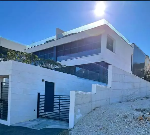 Villa 266m² in Croatia, Zadar. Priced at 750000€ rent photo-5