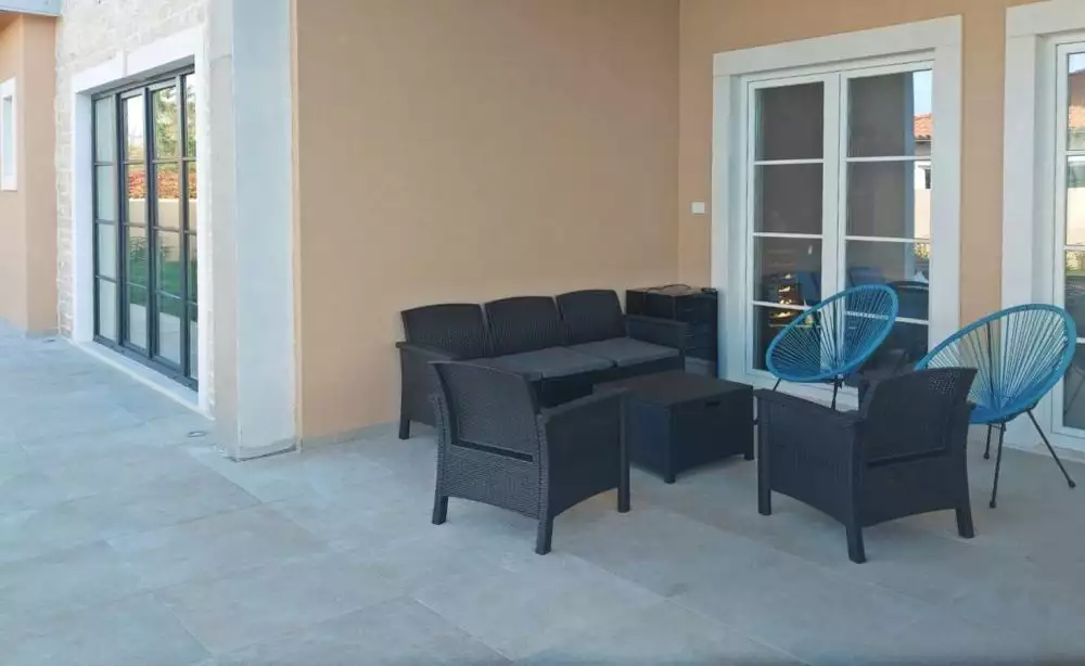 Villa 188m² in Croatia, Kanfanar. Priced at 695000€ rent photo-1