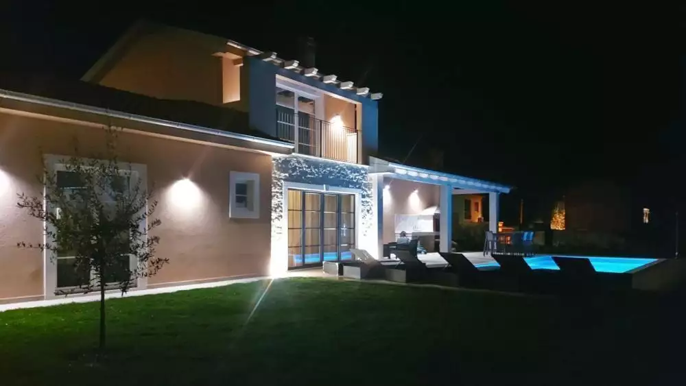 Villa 188m² in Croatia, Kanfanar. Priced at 695000€ rent photo-17