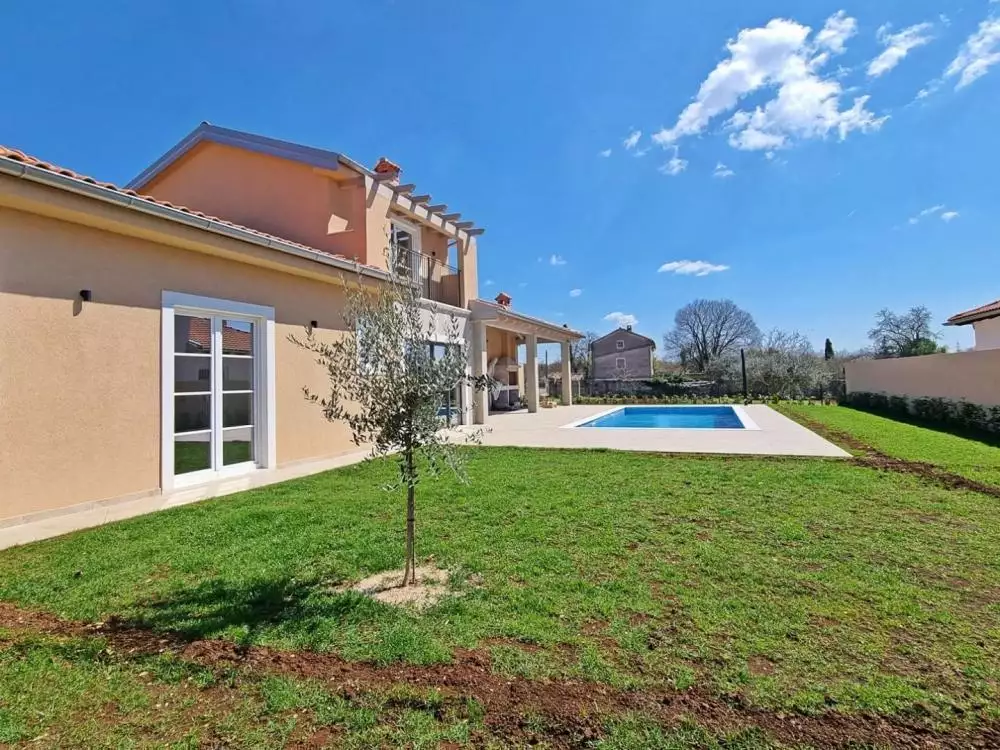 Villa 188m² in Croatia, Kanfanar. Priced at 695000€ rent photo-18