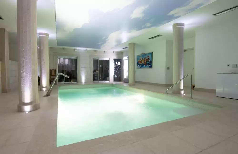 Hotels 1141m² in Croatia, Tucepi. Priced at 4300000€ rent photo-17