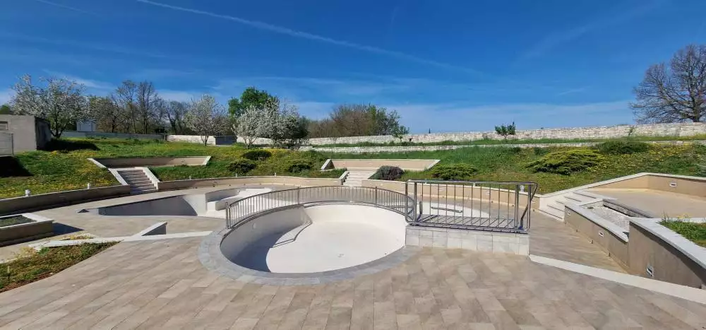 Hotels 729m² in Croatia, Barban. Priced at 1880000€ rent photo-4