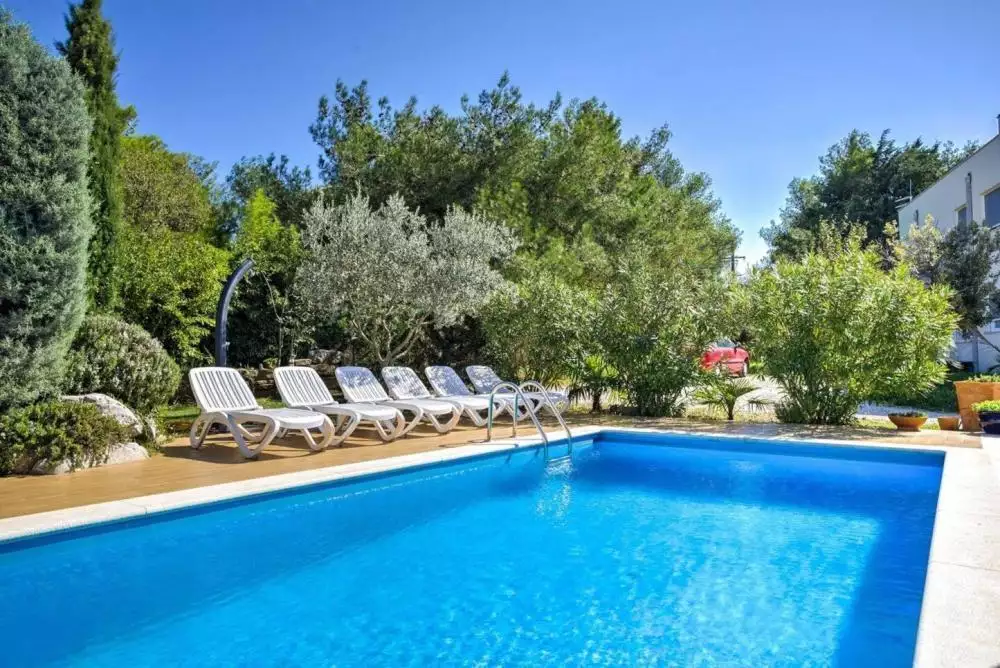 Hotels 380m² in Croatia, Umag. Priced at 1500000€ rent photo-4