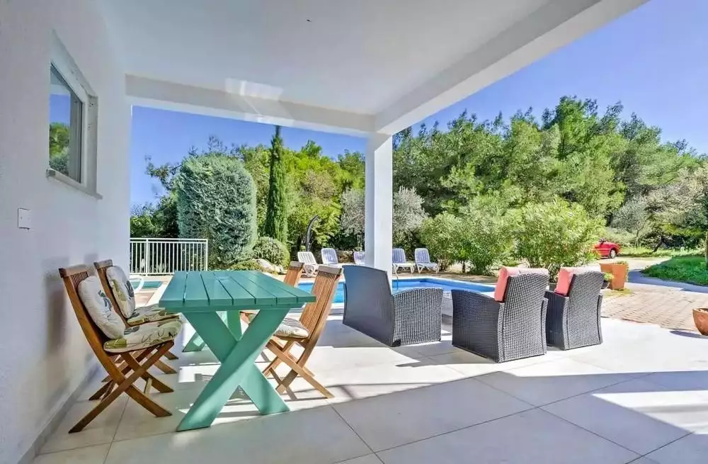 Hotels 380m² in Croatia, Umag. Priced at 1500000€ rent photo-5