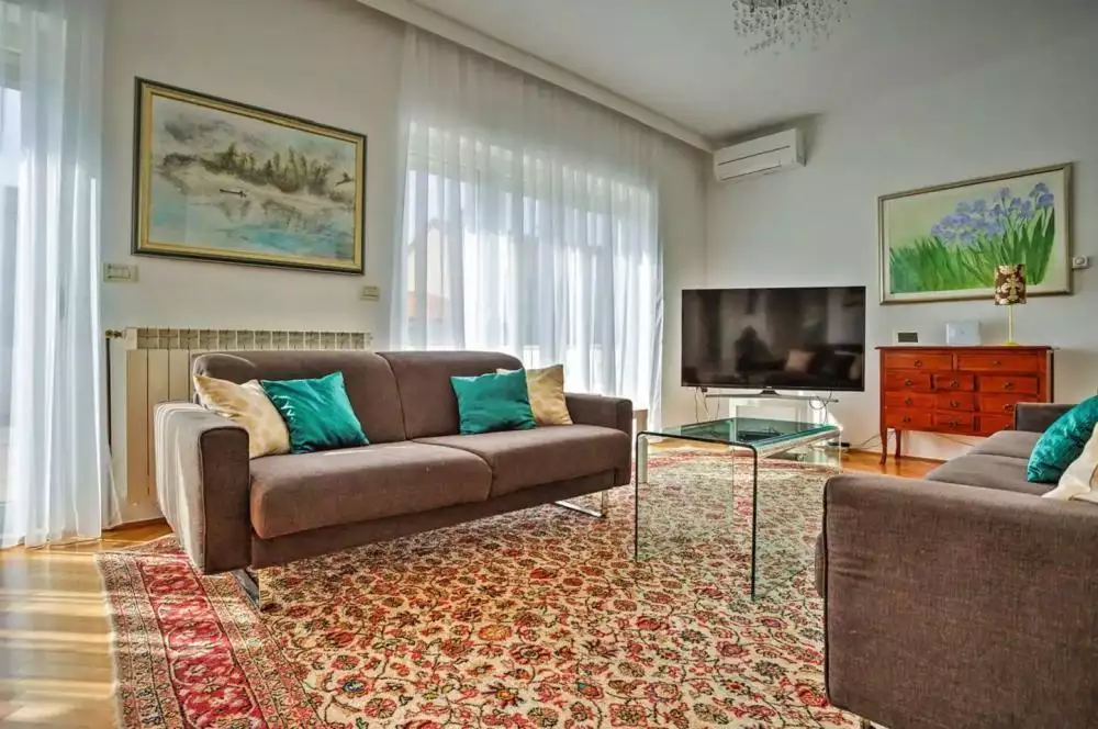 Hotels 380m² in Croatia, Umag. Priced at 1500000€ rent photo-8