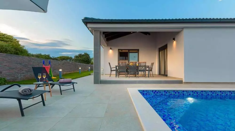 Villa 109m² in Croatia, Pula. Priced at 550000€ rent photo-1