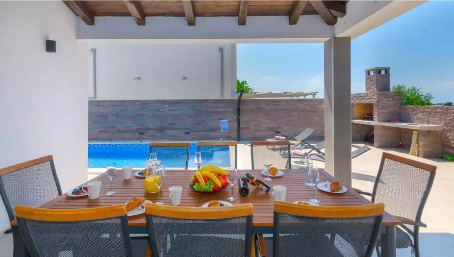 Villa 109m² in Croatia, Pula. Priced at 550000€ rent photo-5