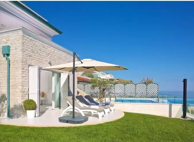 Villa 280m² in Croatia, Umag. Priced at 2400000€ rent photo-5