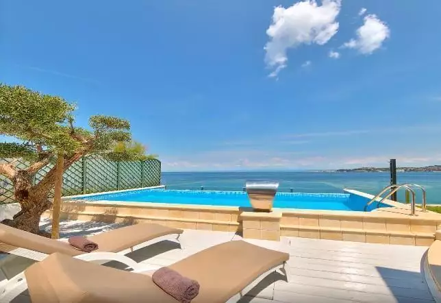 Villa 280m² in Croatia, Umag. Priced at 2400000€ rent photo-7